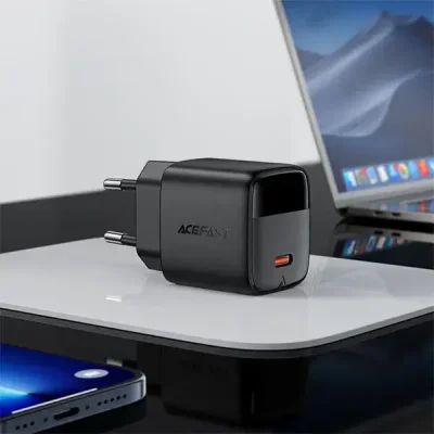 ACEFAST A113 Mini 20W PD GaN Display Fast Charger - Image 2