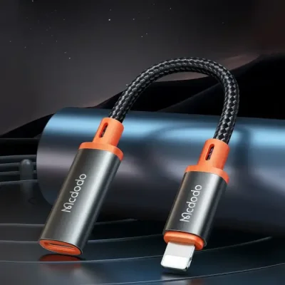 Mcdodo CA-1440 OTG Type-C to Lightning Adapter Cable - Image 2