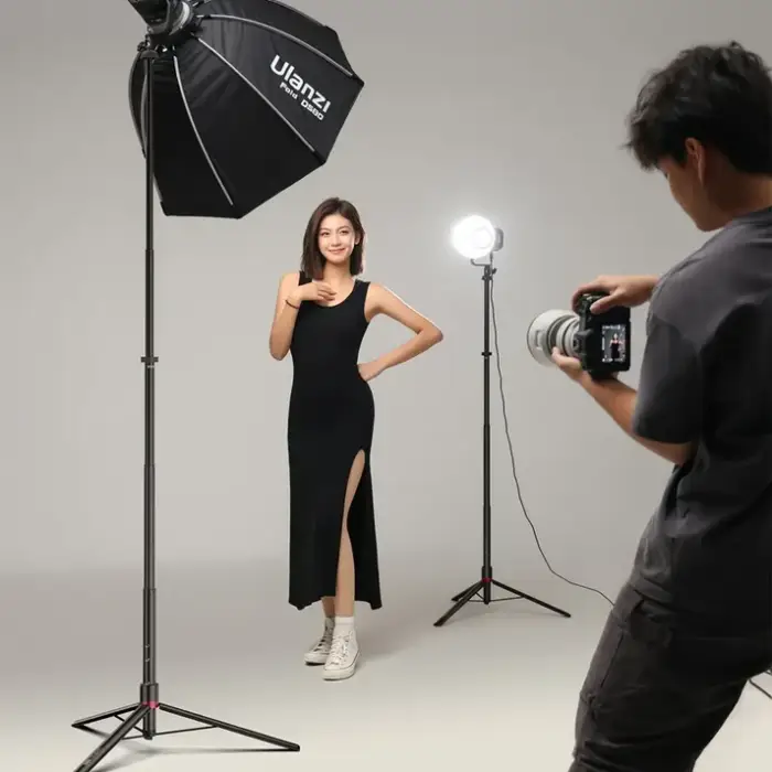 Ulanzi AT-05 2M Heavy Duty Foldable Light Stand - Image 4